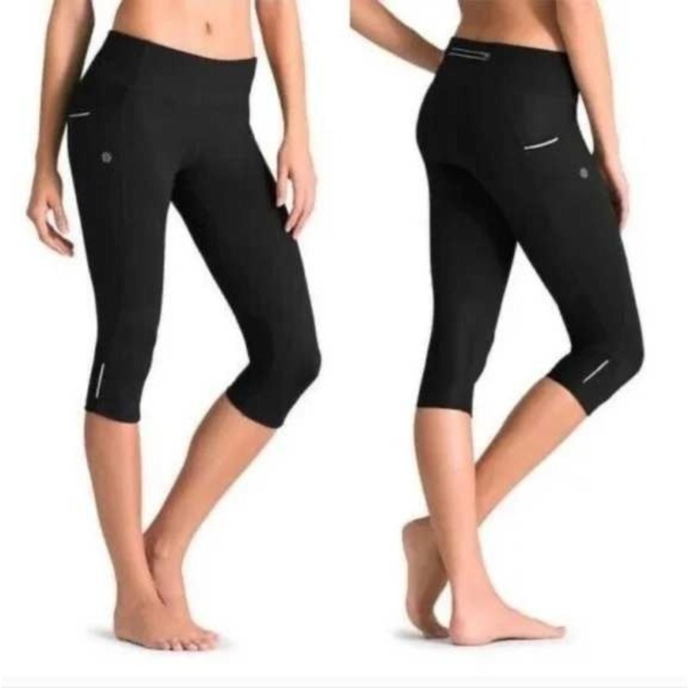 Athleta Womens Size XS‎ Black Capri Pants Athleisure Sporty Yoga Gym Leggings